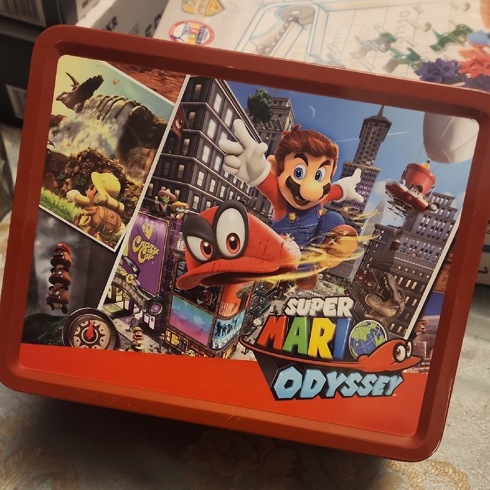 Vintage Tin Lunchbox Super Mario Cityscape Odyssey